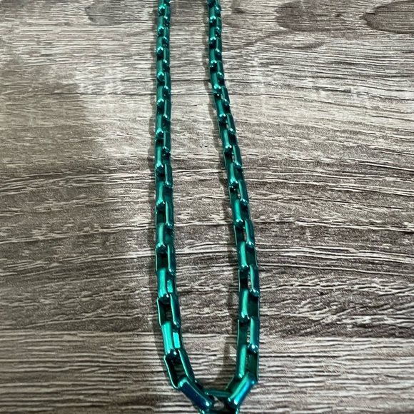 Melania Clara Necklace - Picture 5 of 14